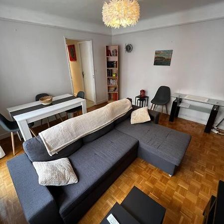 Appartement Avec Balcon En Centre Ville บัวร์ ภายนอก รูปภาพ