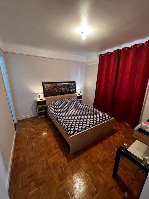 Appartement Avec Balcon En Centre Ville บัวร์ ภายนอก รูปภาพ